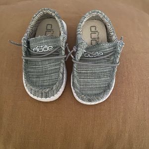 Like new toddler Hey Dude’s